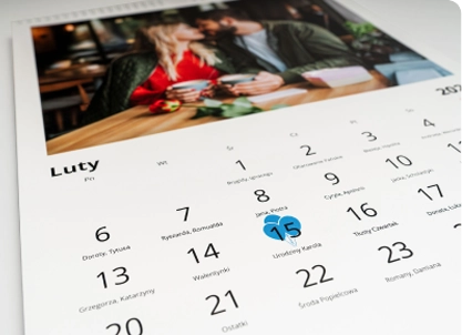 rozpocznij kalendarz od dowolnego miesiąca